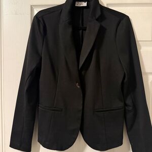 LA VIE EN ROSE Black Single-Button Tailored Blazer
